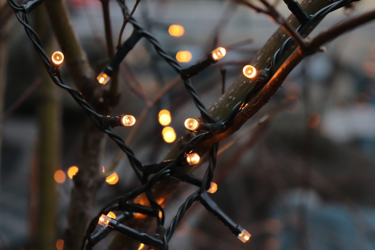 Five Essential Outdoor Lighting Tips - Dulora