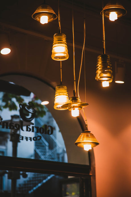 Why do LED Bulbs Flicker (And How to Fix the Issue)? - Dulora