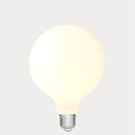 Dulora 11W G125 LED Globe E27 Porcelain in Soft White illuminated soft white 3000K diffused glow